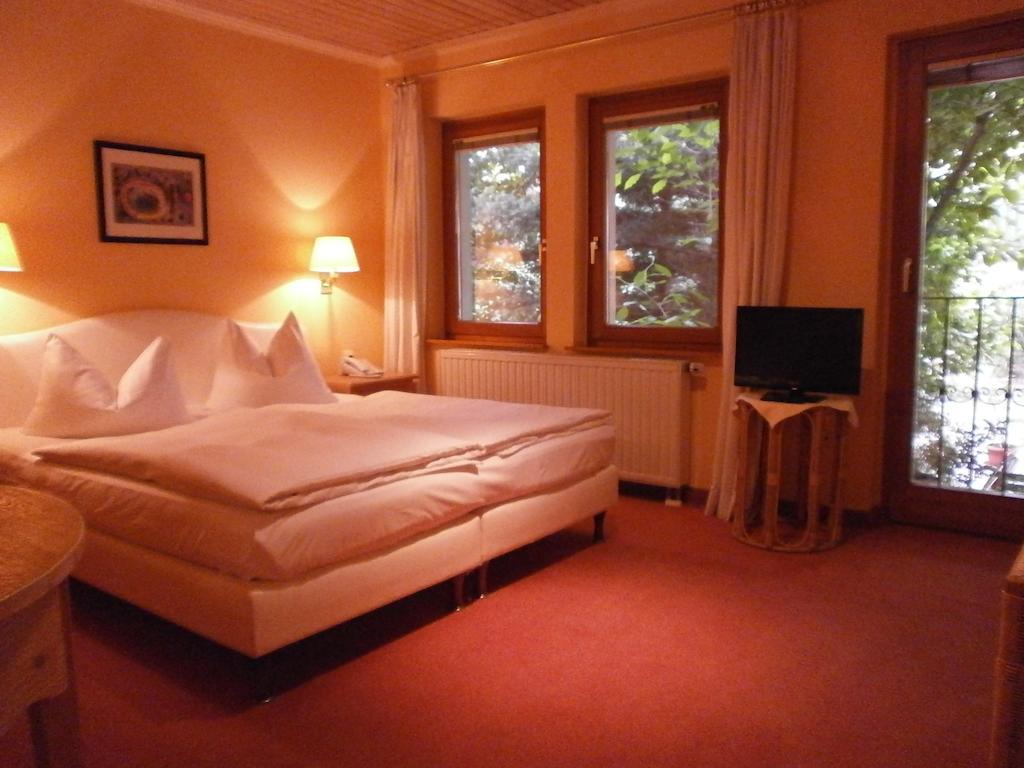 Gasthof Und Landhotel Zur Ausspanne Klipphausen Quarto foto