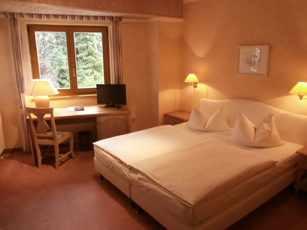 Gasthof Und Landhotel Zur Ausspanne Klipphausen Quarto foto